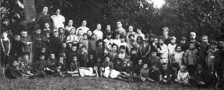 1933 год.Детская еврейская колония в Липканах